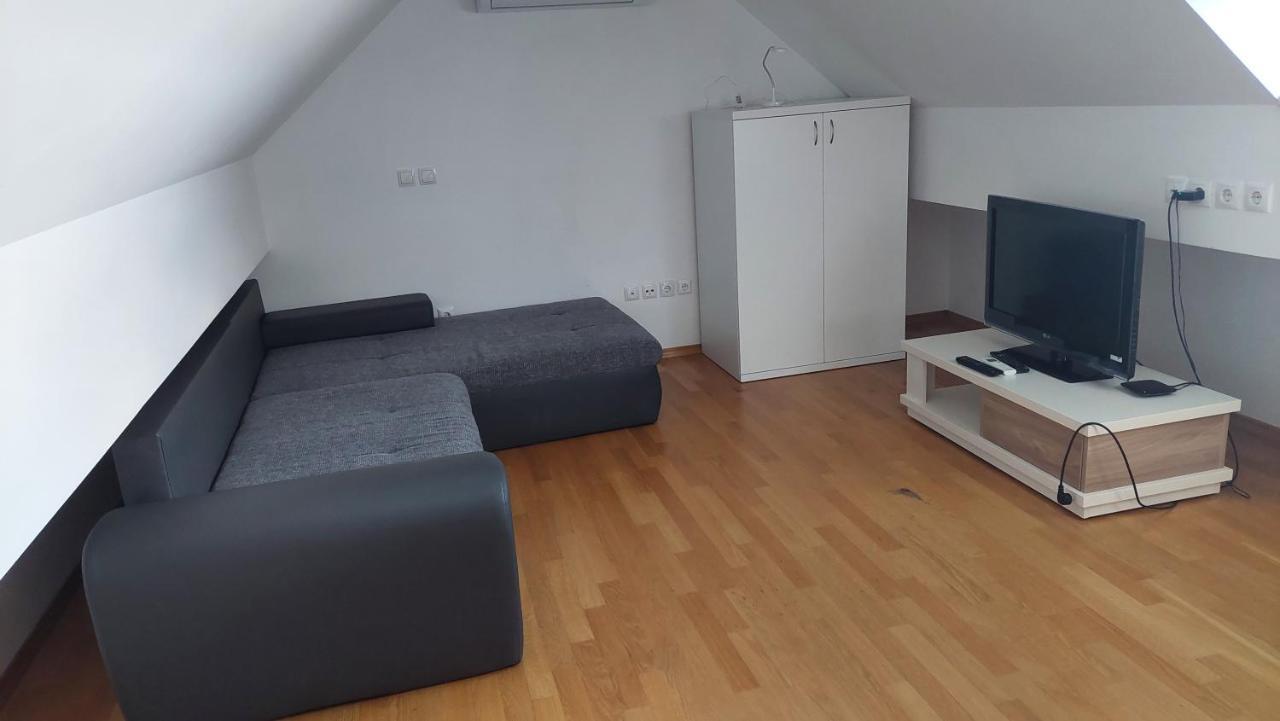 Apartma Samo Leilighet Kranj Eksteriør bilde